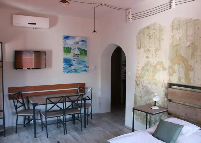 Trafohaz 자르마디