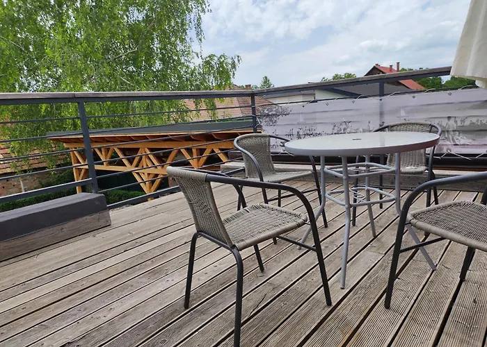 Trafohaz アパート *