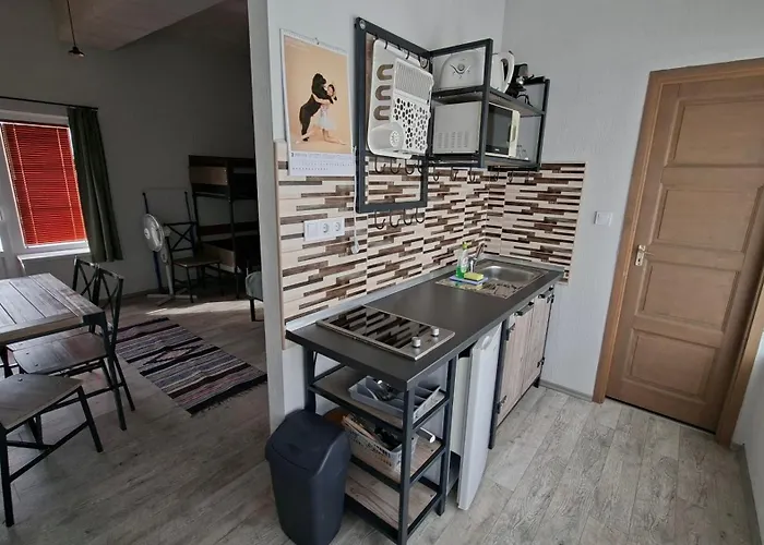 Trafohaz * 자르마디